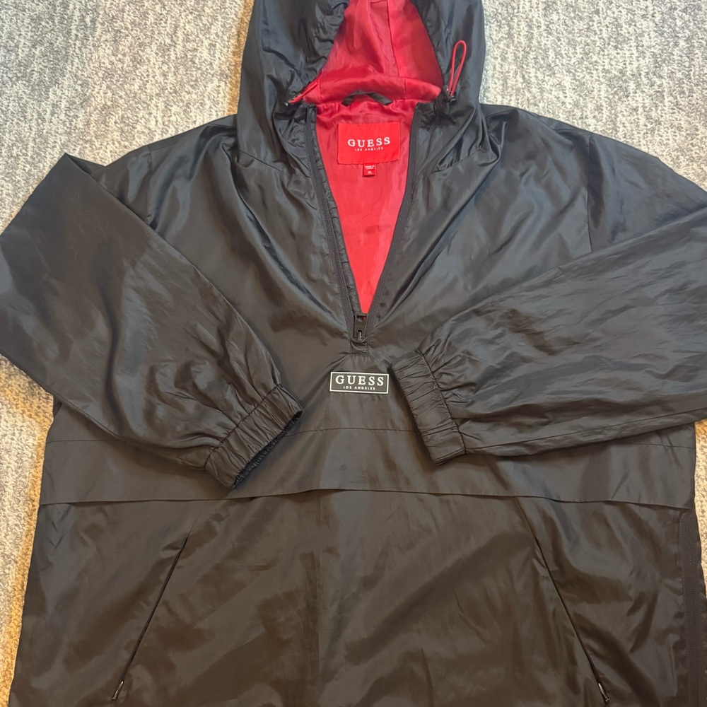 Guess Men's Black Windbreaker with Red Hood
